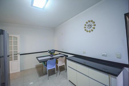 Casa para alugar com 223m², 3 quartos e 5 vagas Casa para alugar com 223m², 3 quartos e 5 vagasCozinha