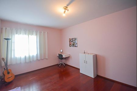 Casa para alugar com 223m², 3 quartos e 5 vagas Casa para alugar com 223m², 3 quartos e 5 vagasQuarto 2