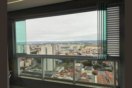 Apartamento para alugar com 57m², 2 quartos e 1 vaga Apartamento para alugar com 57m², 2 quartos e 1 vagaVaranda
