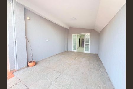 Casa para alugar com 6 quartos, 267m² em Jardim América, Goiânia