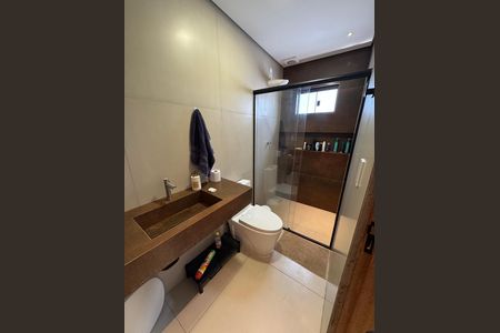 Casa à venda com 150m², 3 quartos e 2 vagasBanheiro da Suíte