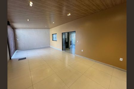 Casa à venda com 150m², 3 quartos e 2 vagasGaragem 