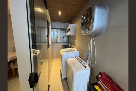 Casa à venda com 150m², 3 quartos e 2 vagasÁrea de Serviço