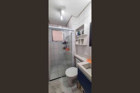 Banheiro de apartamento para alugar com 2 quartos, 49m² em São Pedro, Osasco