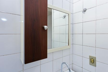 Casa para alugar com 70m², 2 quartos e sem vaga Casa para alugar com 70m², 2 quartos e sem vagaBanheiro