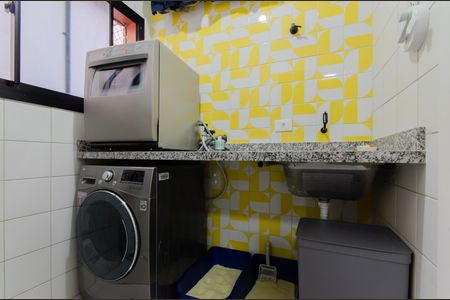 Apartamento à venda com 69m², 2 quartos e 1 vaga Apartamento à venda com 69m², 2 quartos e 1 vagaÁrea de Serviço