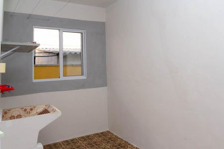 Casa para alugar com 48m², 1 quarto e sem vaga