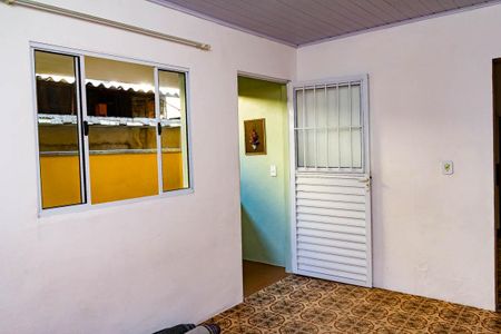Casa para alugar com 48m², 1 quarto e sem vaga