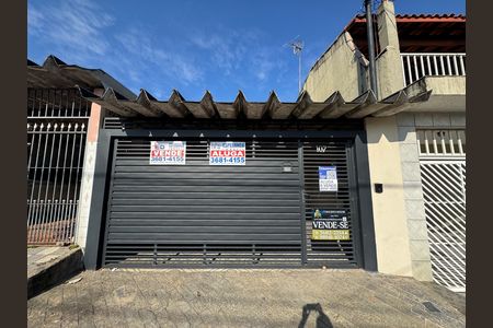 Casa para alugar com 125m², 3 quartos e 2 vagas Casa para alugar com 125m², 3 quartos e 2 vagasFachada com PLACA
