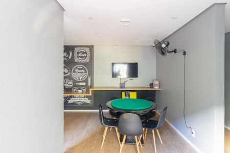 Apartamento para alugar com 32m², 2 quartos e sem vaga Apartamento para alugar com 32m², 2 quartos e sem vagaSala de Jogos