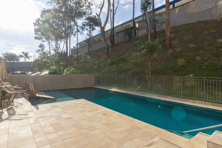 Apartamento para alugar com 32m², 2 quartos e sem vaga Apartamento para alugar com 32m², 2 quartos e sem vagaÁrea comum - Piscina