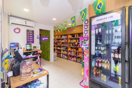 Apartamento à venda com 34m², 2 quartos e sem vaga Apartamento à venda com 34m², 2 quartos e sem vagaMercado