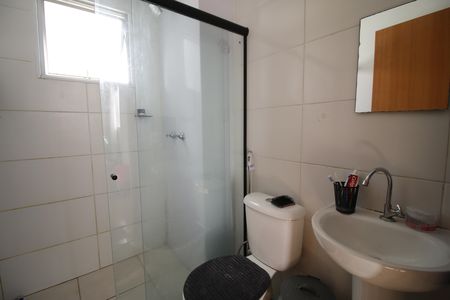 Banheiro de apartamento à venda com 2 quartos, 47m² em Taquara, Rio de Janeiro