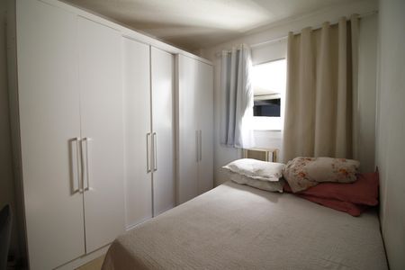  Quarto 1 de apartamento à venda com 2 quartos, 47m² em Taquara, Rio de Janeiro