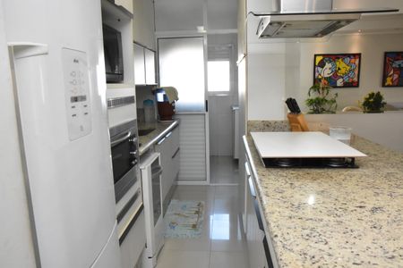 Apartamento à venda com 69m², 2 quartos e 1 vaga Apartamento à venda com 69m², 2 quartos e 1 vagaCozinha - Armários