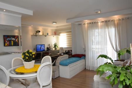 Apartamento à venda com 69m², 2 quartos e 1 vaga Apartamento à venda com 69m², 2 quartos e 1 vagaSala