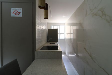 Apartamento para alugar com 47m², 2 quartos e 1 vagaÁrea Comum - Salão de Festa