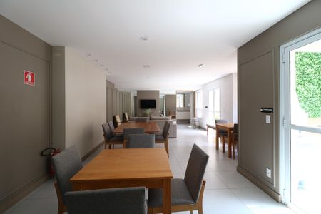 Apartamento para alugar com 47m², 2 quartos e 1 vagaÁrea Comum - Salão de Festa