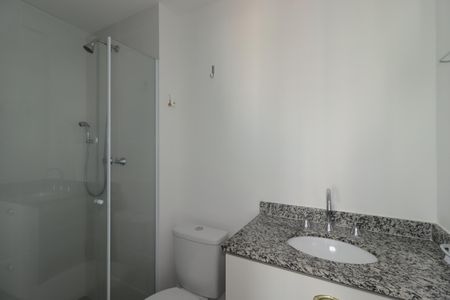 Banheiro de apartamento para alugar com 2 quartos, 47m² em Centro, Santo André