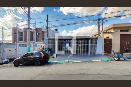 Fachada de casa para alugar com 1 quarto, 40m² em Parque Peruche, São Paulo