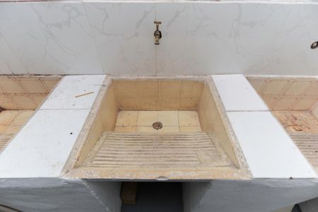 Área de serviço de casa para alugar com 1 quarto, 40m² em Parque Peruche, São Paulo