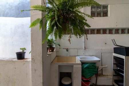 Área de Serviço de casa para alugar com 1 quarto, 42m² em Parque Peruche, São Paulo