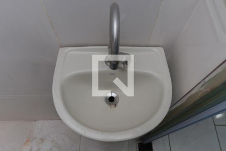 Banheiro de casa para alugar com 1 quarto, 42m² em Parque Peruche, São Paulo