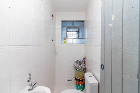 Banheiro de casa para alugar com 1 quarto, 42m² em Parque Peruche, São Paulo