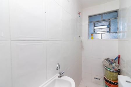 Banheiro de casa para alugar com 1 quarto, 42m² em Parque Peruche, São Paulo