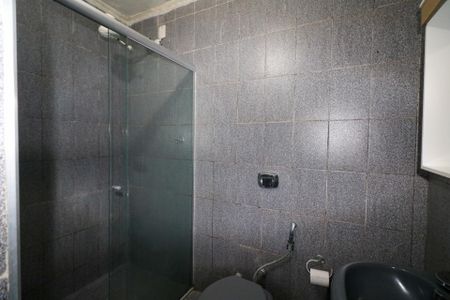 Banheiro da Suíte de casa para alugar com 2 quartos, 105m² em Santa Maria, São Caetano do Sul