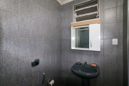 Casa para alugar com 105m², 2 quartos e sem vaga Casa para alugar com 105m², 2 quartos e sem vagaBanheiro da Suíte