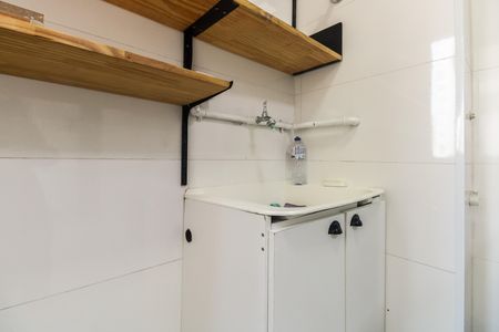 Área de Serviço de apartamento para alugar com 2 quartos, 40m² em Parque São Jorge, São Paulo