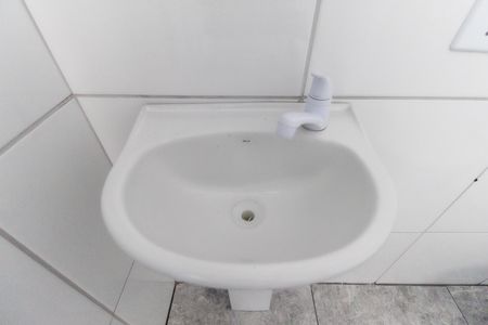 Apartamento para alugar com 51m², 2 quartos e sem vagaBanheiro