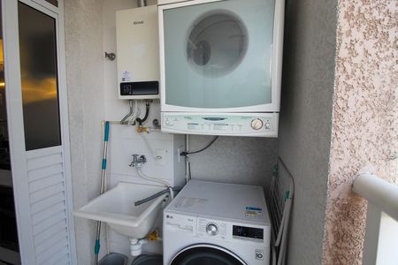 Apartamento para alugar com 42m², 2 quartos e 1 vaga Apartamento para alugar com 42m², 2 quartos e 1 vagaÁrea de Serviço