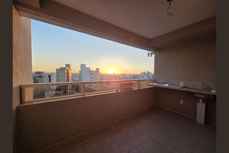 Apartamento à venda com 66m², 2 quartos e 2 vagas Apartamento à venda com 66m², 2 quartos e 2 vagasVaranda