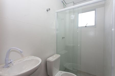 Banheiro de apartamento para alugar com 2 quartos, 33m² em Penha de França, São Paulo