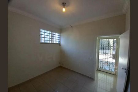 Casa para alugar com 334m², 4 quartos e 5 vagas