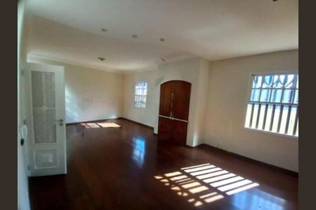 Casa para alugar com 4 quartos, 334m² em Jardim das Paineiras, Campinas