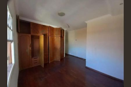 Casa para alugar com 4 quartos, 334m² em Jardim das Paineiras, Campinas