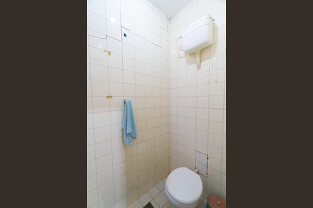 Banheiro de serviço de casa à venda com 3 quartos, 143m² em Jardim Jabaquara, São Paulo