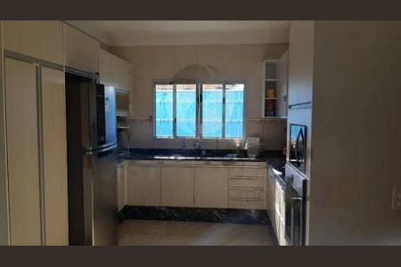 Casa para alugar com 180m², 3 quartos e 4 vagas