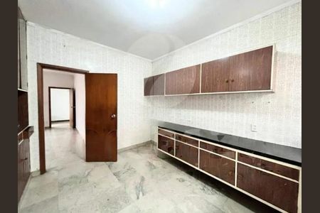 Casa para alugar com 175m², 3 quartos e 8 vagas