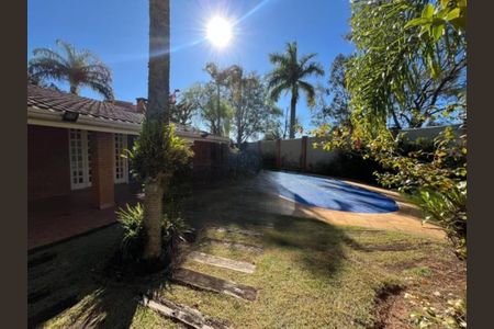 Casa para alugar com 249m², 4 quartos e 5 vagas