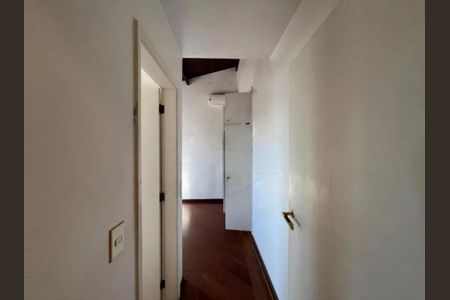 Casa para alugar com 249m², 4 quartos e 5 vagas
