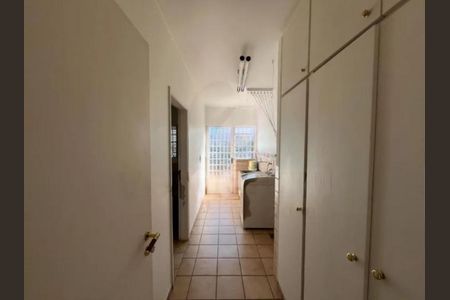 Casa para alugar com 249m², 4 quartos e 5 vagas