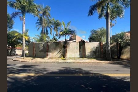 Casa para alugar com 249m², 4 quartos e 5 vagas
