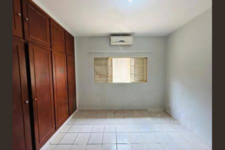 Casa para alugar com 3 quartos, 180m² em Santa Cecilia, Paulínia