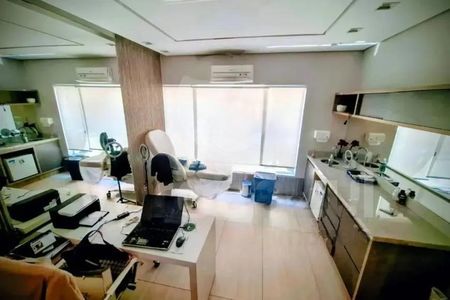 Casa para alugar com 3 quartos, 290m² em Vila Paraiso, Campinas