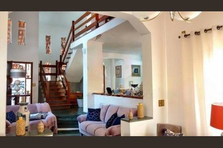 Casa para alugar com 5 quartos, 280m² em Vila Virginia, Campinas