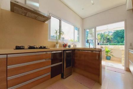 Casa de condomínio para alugar com 325m², 5 quartos e 4 vagas